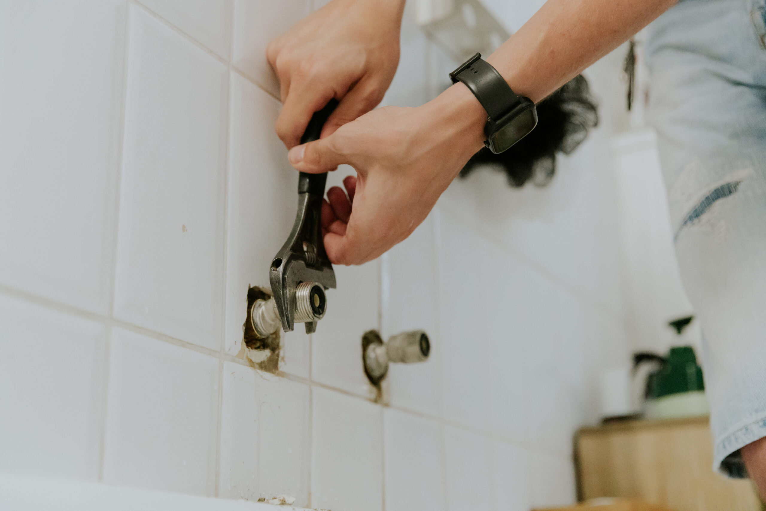 como cambiar un grifo de cocina
